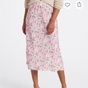 Floral Midi skirt. Size medium. Dizzy Lizzy brand from Stitch Fix